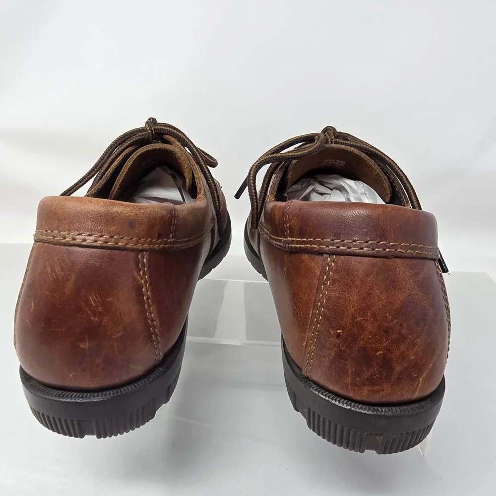 Eastland ships from